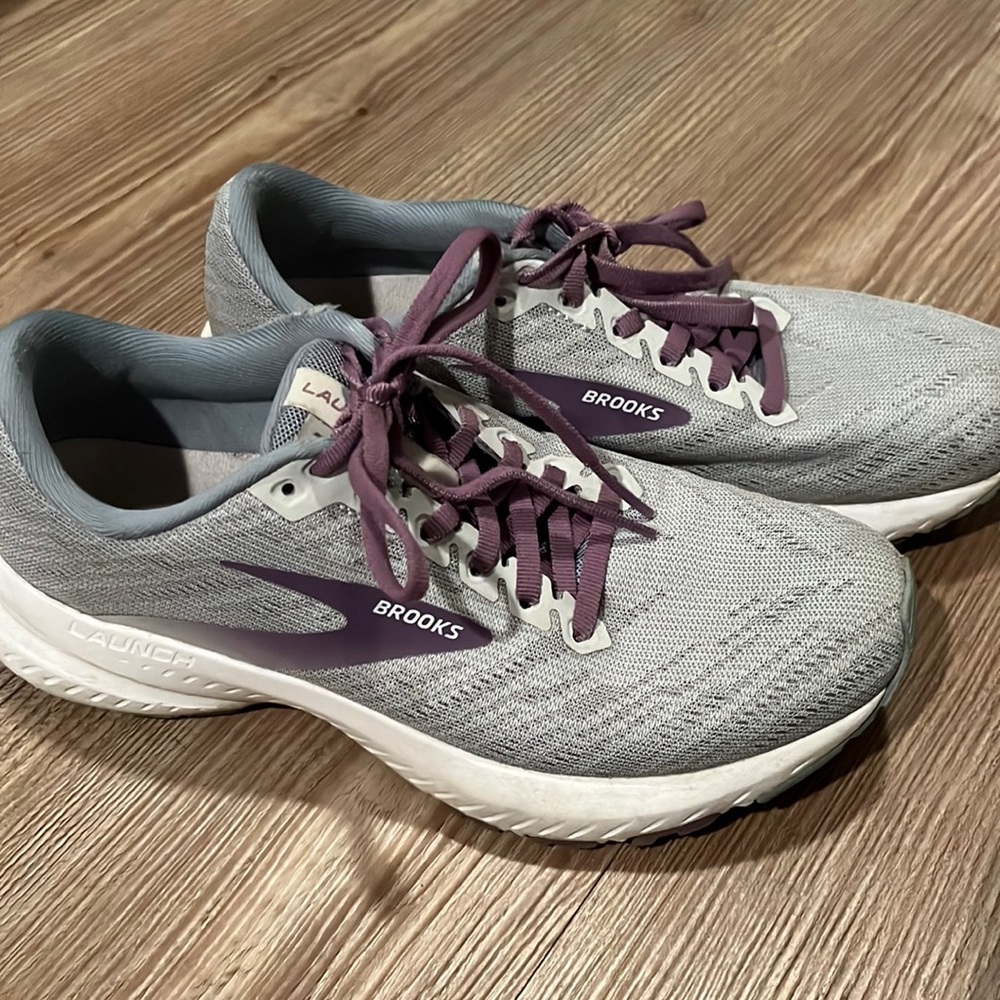 Brooks Launch 7